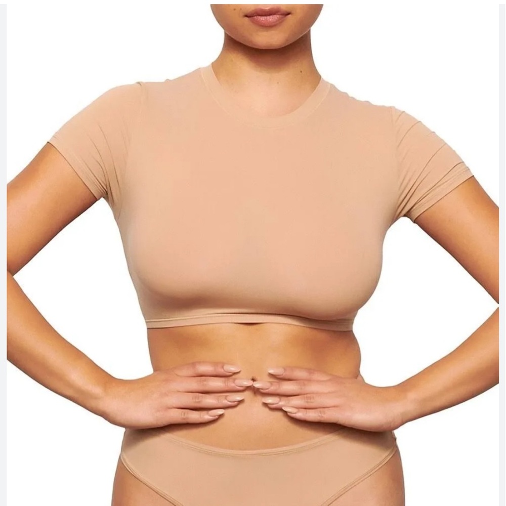 Skims - FITS EVERYBODY SUPER CROPPED T Shirt - Mica - Size XS